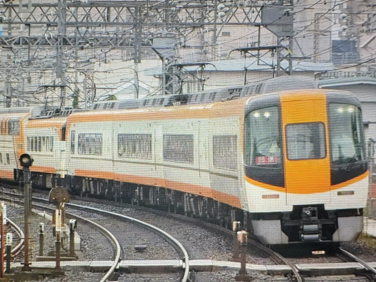 sonanoka85's tweet photo. 誕生日来たんで更新！！！！！！
電車撮ったり、ガンプラ作ったりしてます！
#ホロライブ 
#ホロライブ自己紹介カード
#ホロライブ好きな人と繋がりたい https://t.co/fG0wIQlajv