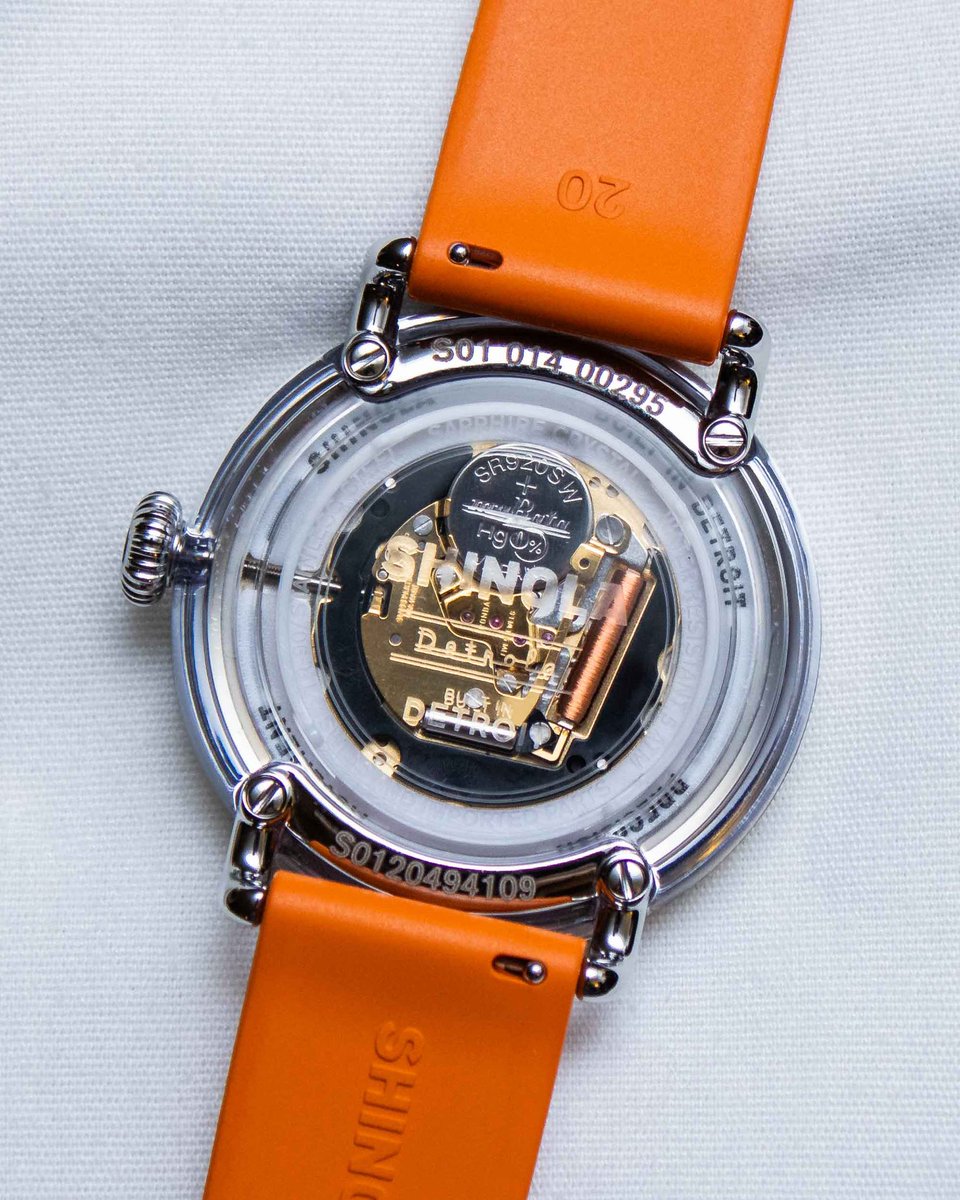 aBlogtoWatch's tweet photo. The Shinola Detrola Color Theory Warm offers a fun geometric dial, 41mm stainless steel and resin case, and an American-assembled quartz movement in a $500 package — including a display caseback. Head over to aBlogtoWatch for Ripley’s full hands-on.

https://t.co/zFbDEivw54 https://t.co/xxZQWCb4K0