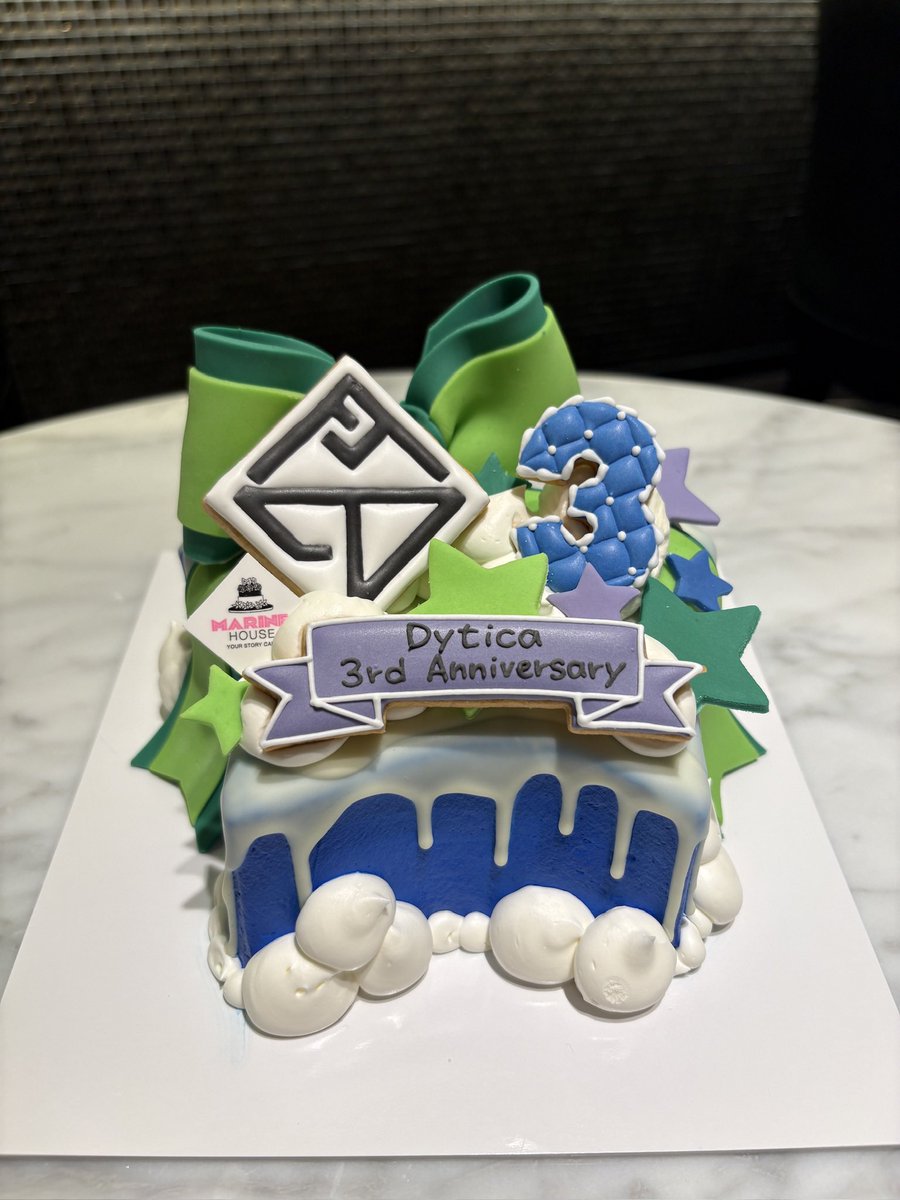 _irnaaimi_'s tweet photo. オーダーと実際に届いたものが流行っているようなので^_  ̫_^っ🎂
叶えてくださるケーキ屋さんが神、という訳ですჱ̒՞ ̳ᴗ ̫ ᴗ ̳՞꒱ https://t.co/5IXtRyQVL1