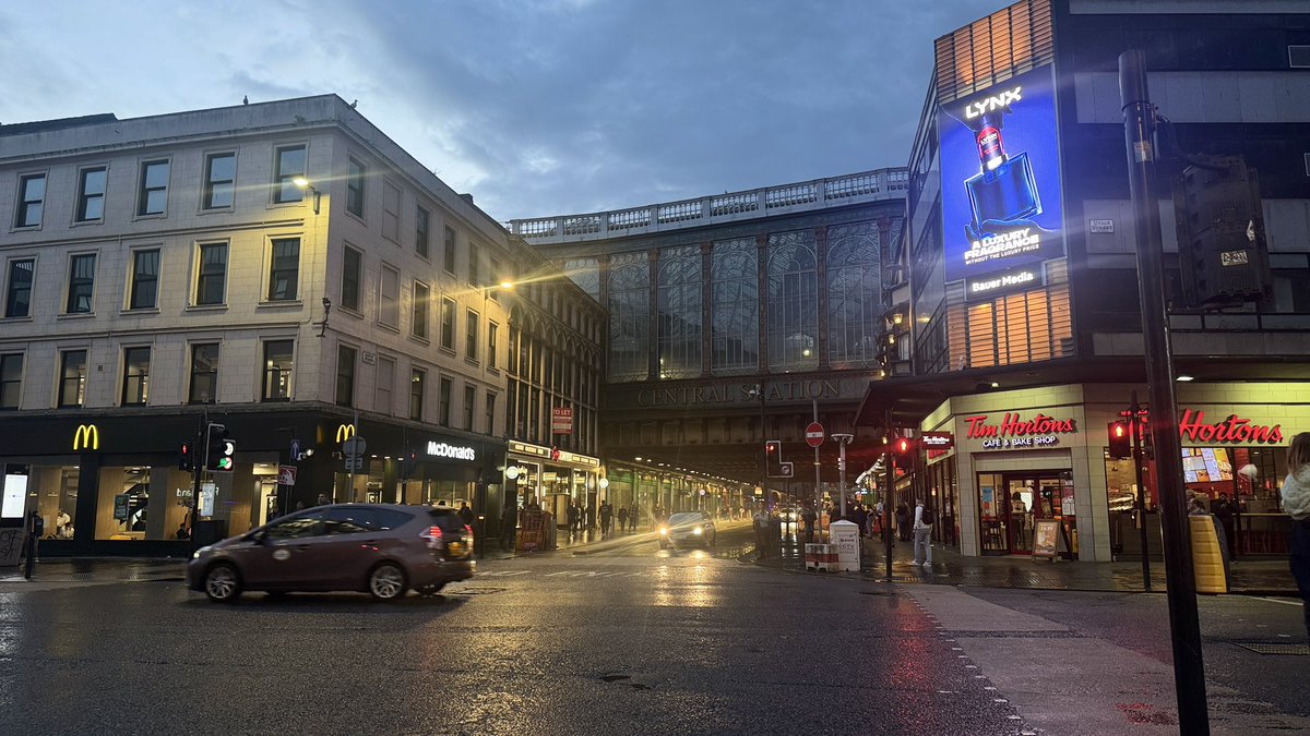 qexizs's tweet photo. Glasgow! https://t.co/5yGSvHFVeX