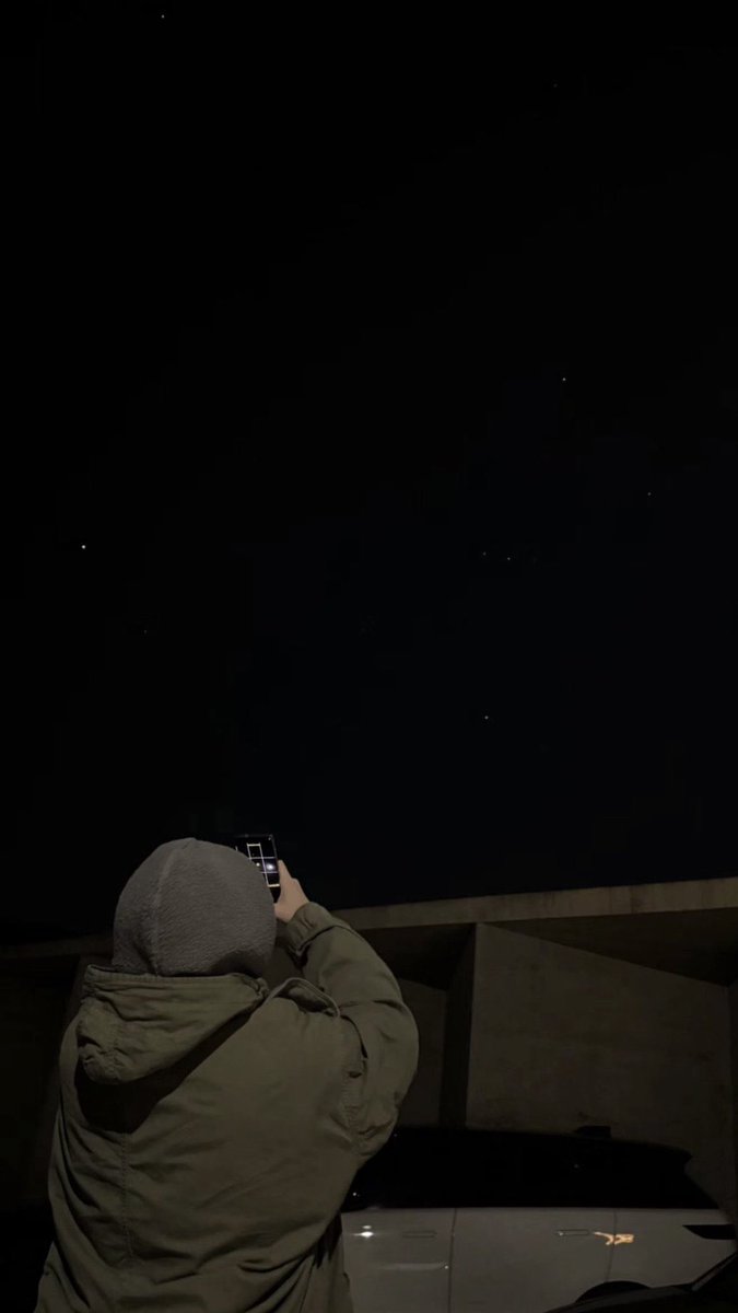 gyuikily's tweet photo. my favorite stars and moon lover :(🤍 https://t.co/JXMFMkisDb