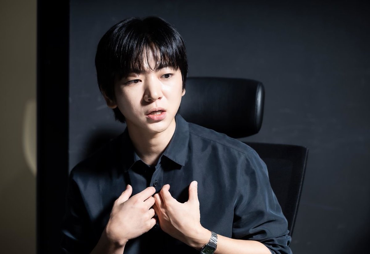 jurrdingding's tweet photo. 인터뷰 더 낋여줘 ..... 진자 각잡고 이주승전문가 또는 진대 가능 모더레이터 모시고 gv 하자 https://t.co/AZbM73QrRT