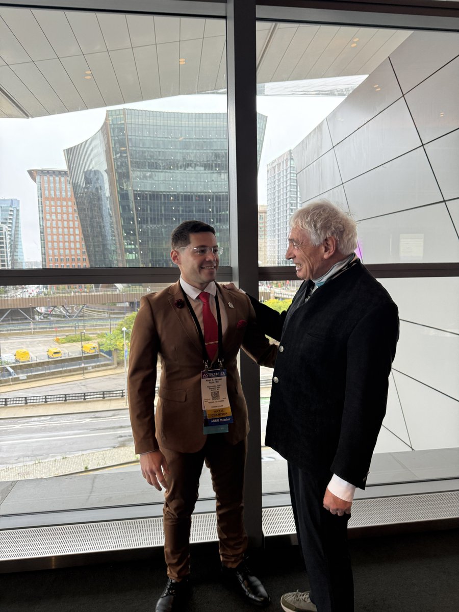 AlexisNarvaezMD's tweet photo. Honored to meet Prof. Dr. M. Heinrich Seegenschmiedt (Germany) at #ASTRO26 a pioneer who spent decades proving radiation medicine is more than cancer care.
His leadership of the DEGRO benign-disease group, IORBC, guidelines, and textbook opened the door for low-dose RT in Dupuytren’s, osteoarthritis, keloids, and other non-malignant conditions.
Humbled by his support and the time he gave a trainee. Grateful.
#RadOnc #ASTRO #BenignRT