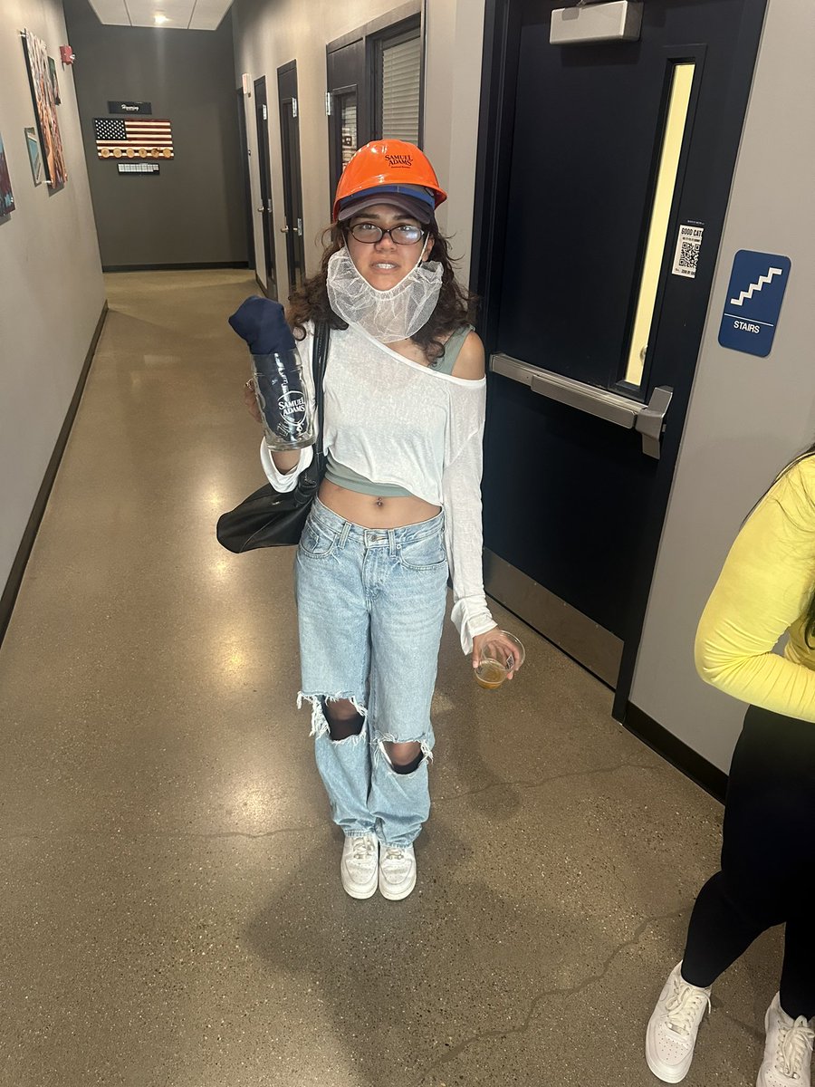 nerdgir19's tweet photo. my natural aegyo in this pic my dad took https://t.co/emka8lPYPf
