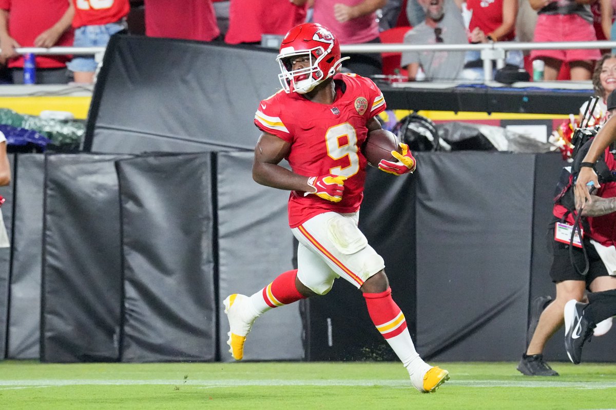 HardRockBet's tweet photo. The most bet player to score a TD today? 🏈

Kenneth Walker III (-210) https://t.co/HE720DAHBX