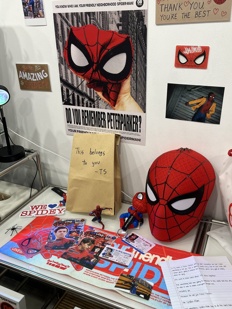 Doyy_4's tweet photo. #스파이더맨 #WES2SPIDEY
24일, 27일 다녀왔습니다
최고의 카페 
너무 좋았어요 공간이 정말 아름다웠고 특전이랑 럭드도 다 예쁨ㅠㅠ 엽서도 거의 다 뽑고 슬로건도 뽑아서 행복합니다☺
사진 다시 보는데 마음이 충만....

we💙spidey https://t.co/hwU2KViRwm