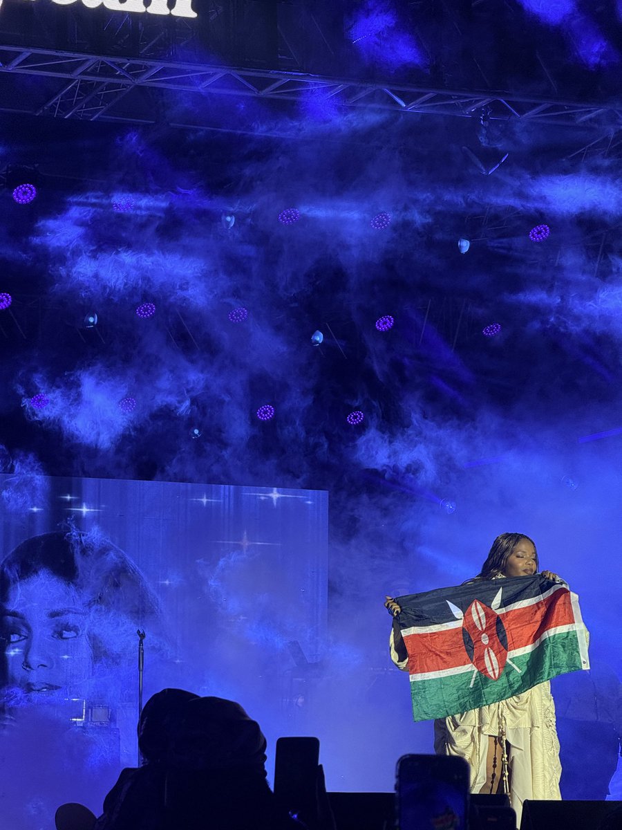 awe_mwami's tweet photo. I really wanted to listen to Steady pt 2 and @shekhinahd  killed it🫶🏿 https://t.co/ITTEcT50iu