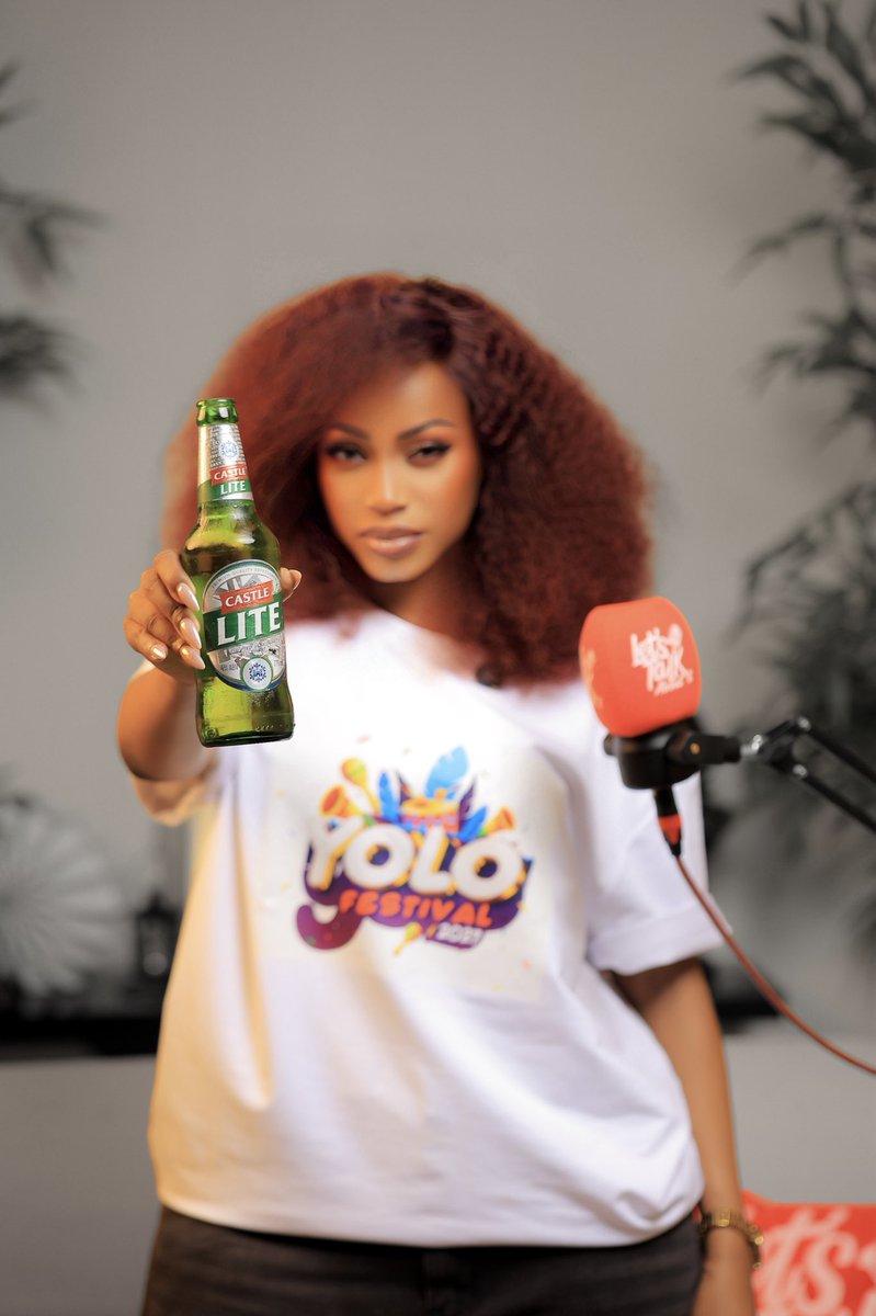 Ksheebah1's tweet photo. My lovers ♥️ With the weekend coming to an end, grab yourself an ice-cold Castle Lite and make that last sip of the weekend count…  END IT LITE🍻💚

And with the #AhhhChallenge almost coming to an end ⏰give us your best “Ahhh” and stand a chance to win an iPhone 17📱😃🍻 @CastleLiteUg 

#TryItAhhhSheebah #CastleLite #UgandasBestTastingLite