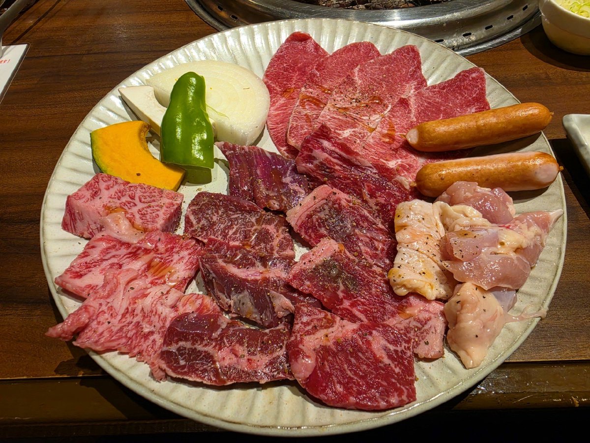o73ouserJ's tweet photo. 雨で動きたくなかったが、
飯ﾀｲﾑだけは重い腰をあげて外出した。。 🙏 https://t.co/2tAJTjGFnu