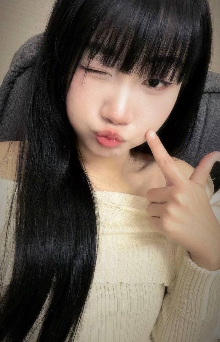 cacgoldstar's tweet photo. 晚上好！！！！ https://t.co/WiU1i19uWF
