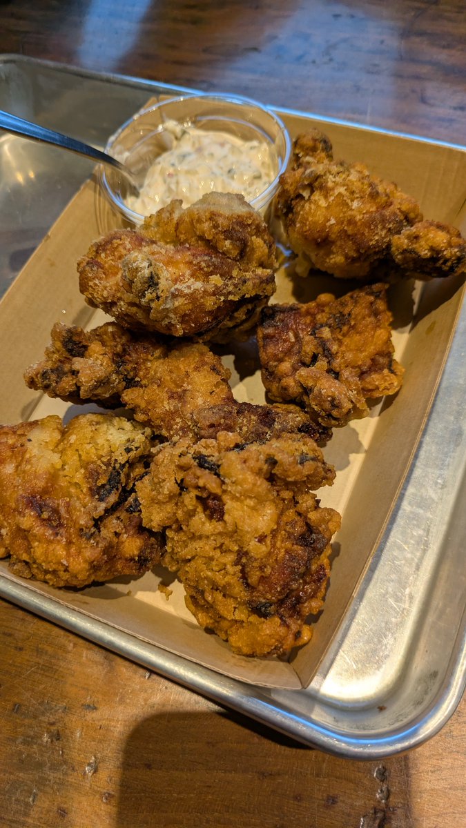 Marshdiary5945's tweet photo. こんなにおしゃれなご飯食べたの久々…
親と行ったけど、独り立ちしたらこういうことも頻繁にできなくなるから、今はただこの時間と味を噛み締めて生きていこう https://t.co/7nnYn725hY