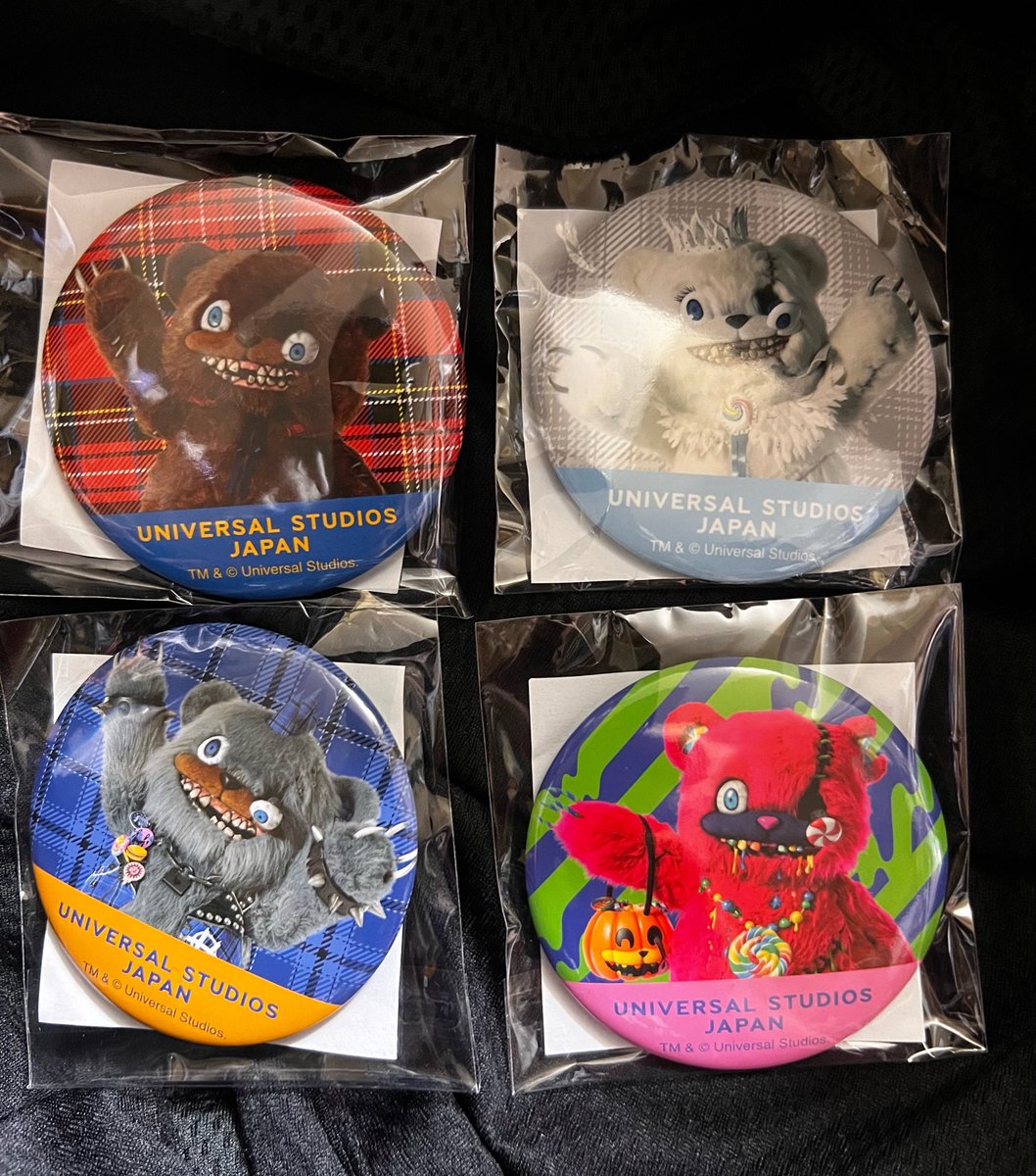 Masaji_do's tweet photo. ソウルちゃん交換していただいて
クレイジーカーニバル缶バッチ４種コンプしました✨
クッション全然取れなくてまたリベンジします😅 https://t.co/bHnteYRXHa