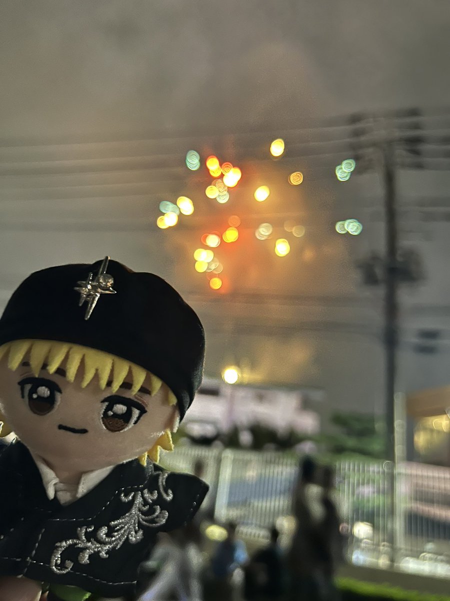 ssa_lac's tweet photo. あゆちんと花火🎇 
＃DXTEEN
＃ぬい活 https://t.co/jhMkpjGApl