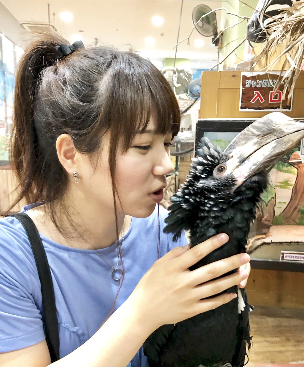ojo_jo_jo_'s tweet photo. 24歳くらい。わかい。かわいい。 https://t.co/5dqAm49oGk