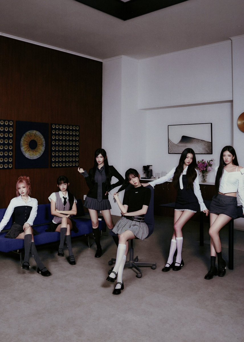 PopBase's tweet photo. IVE teases their comeback with ‘Looks Can Kill,’ out October 26th.

The first pre-release single will arrive October 19th. https://t.co/DQFaoLFKFX