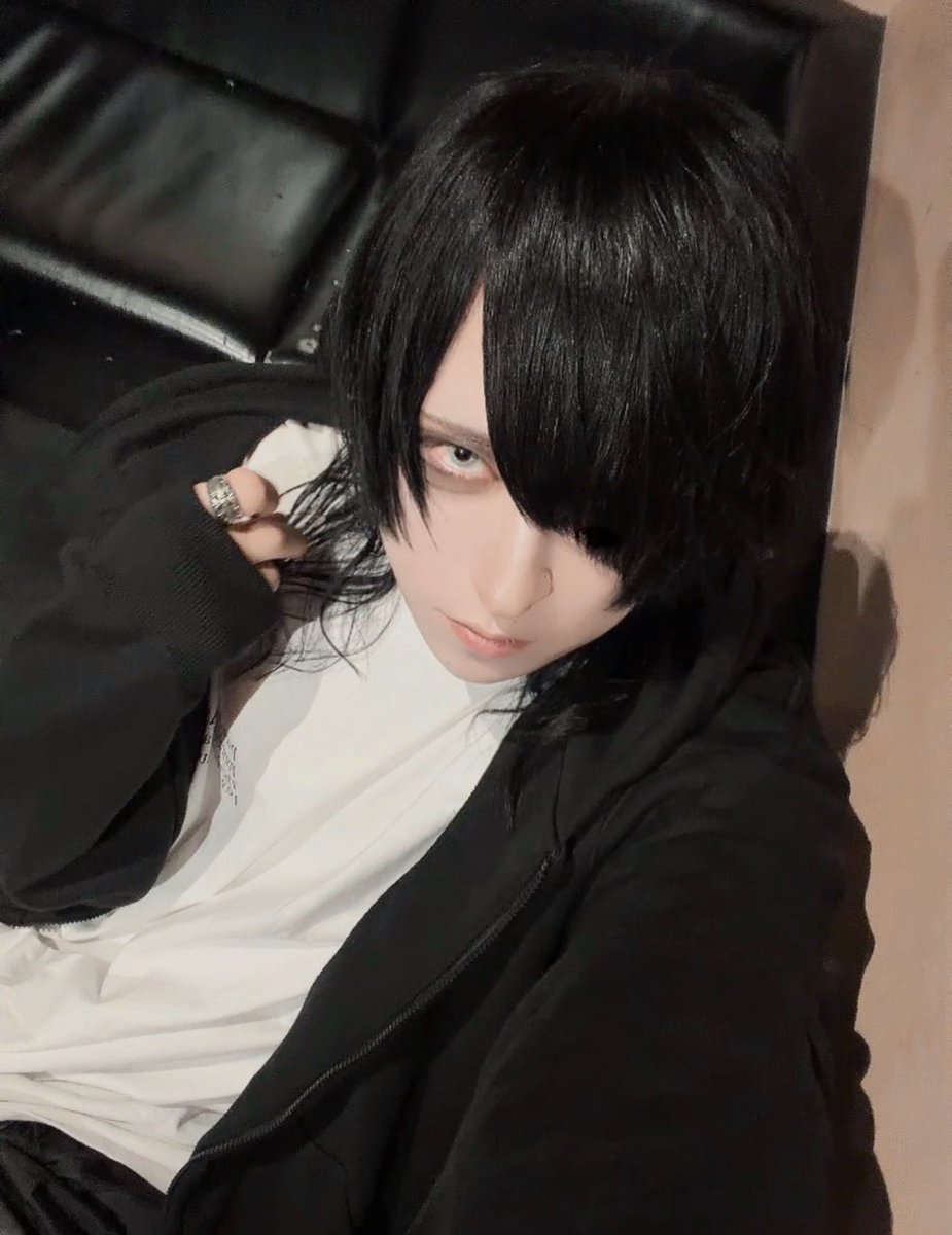 oChbQyEHv8j9XCN's tweet photo. 久しぶりのサイン会たのしかった

大事な時間くれてありがと
またやろう

。 https://t.co/CYHR6rCKPg