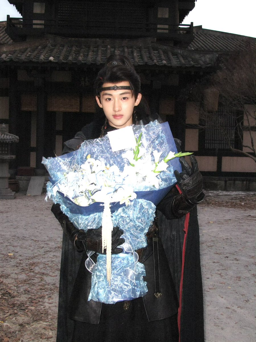 soicy94's tweet photo. นี่รู้สึกว่าเชี่ยเฟิงชุนกระแสมันไม่ได้แรงเท่าซันไชน์อะอันนี้ดูตามเอนเกจรอยเตอร์นะ แต่ยอดจองขึ้นเรื่อย ๆ แปป ๆ ยอด 7 แสนแล้วแบบเกินคาดจริง ๆ ขยับไม่เร็วแต่ไม่หยุด พึ่งปิดกล้องไปยังมีเวลาเก็บยอดอีกนาน https://t.co/kDQgn1vVnk