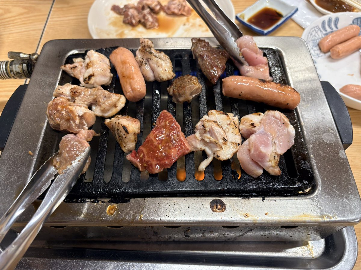 om0424bts's tweet photo. 旦那のお義母さんとお義父さんの4人で山梨県にぶどう狩りとワイン飲み放題と焼肉行った！！めちゃくちゃ楽しかった✨ https://t.co/to3wYcE2v6