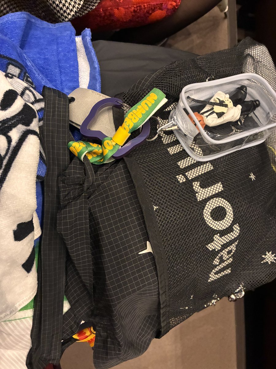 n6mczr's tweet photo. ホールで叫んで飛び跳ねたのは初めてだったw
ブチ上がって楽しかったです！！！ https://t.co/xWnJaktwey