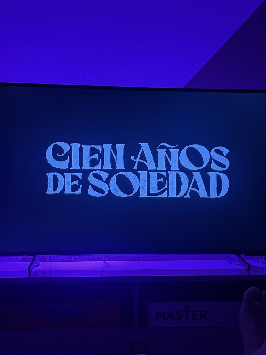 rafaeuexagerado's tweet photo. “porque las estirpes condenadas a cien años de soledad no tenían una segunda oportunidad sobre la tierra” Gabriel García Márquez 

🥹🥹🥹🥹🥹 terminei a série do livro mais genial já escrito na história da humanidade https://t.co/gcsspYXCgR