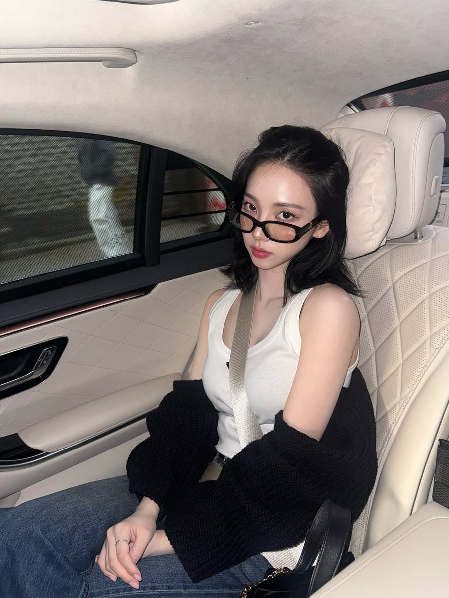 timetoKARINA_'s tweet photo. 250927 | 카리나 인스타

#aespa #에스파 #KARINA #카리나 https://t.co/pPeS8Tu5eA