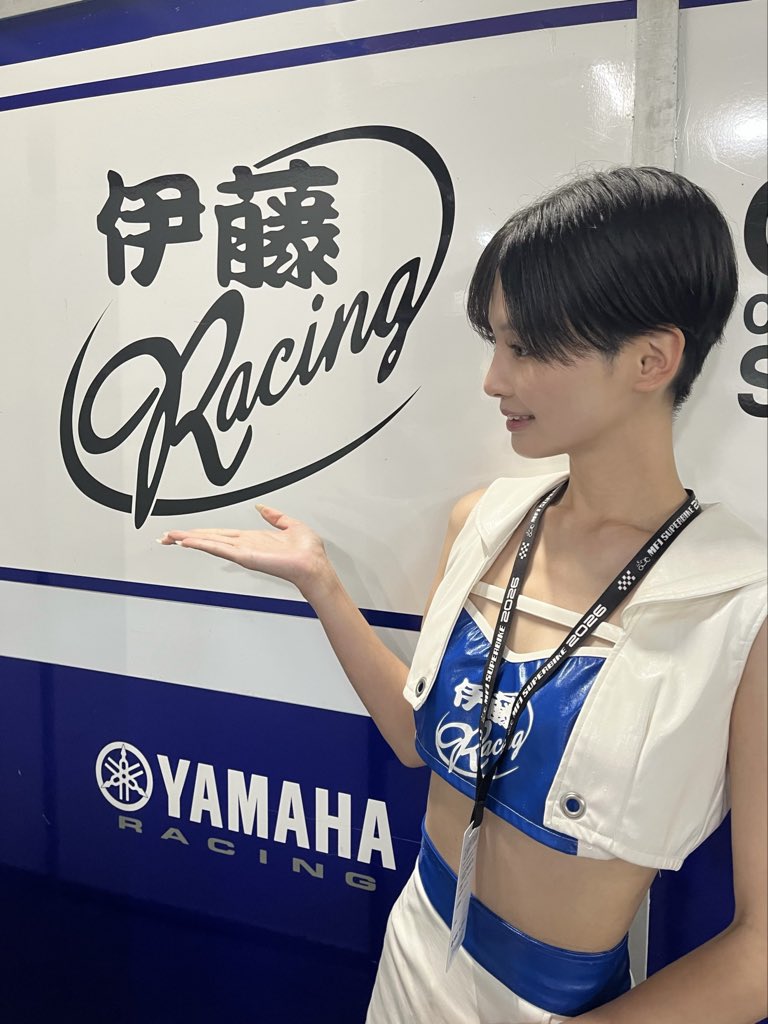 _aqua_mari_ne_'s tweet photo. #全日本ロードレース選手権 応援してくださりありがとうございました🏍️💙

お天気が不安定でトラブルもたくさんありましたが、#伊藤レーシング は
【5】松岡玲 選手
 予選1位 →決勝1位 🥇ポールトゥウィン🥇
【16】山根昇馬 選手
 予選9位 →決勝12位
でチェッカーを受けることができました🏁

#jrr https://t.co/ZvhJOMqqaJ