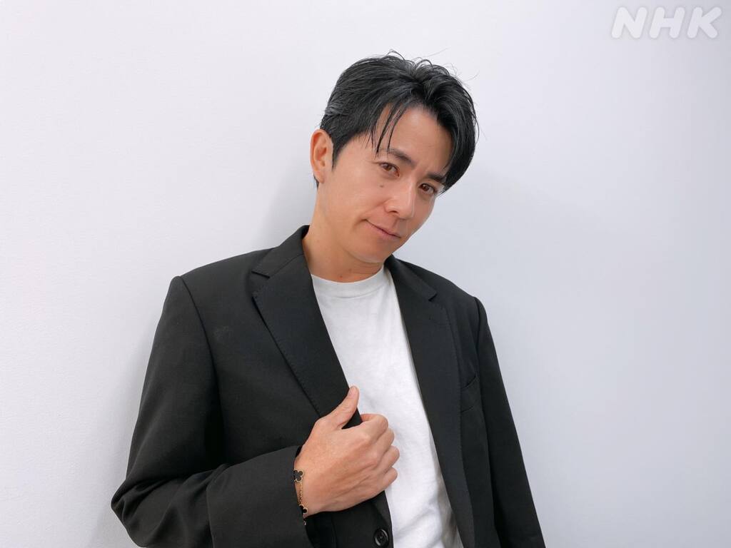 nhk_radirer's tweet photo. 🎤🎵『RAPを聞かせて！SHINGOｰCHAN』🕶️✩

これまで「RAPで教えて！NOGIZAKAｰCHAN」で、数々の乃木坂46メンバーをRAPで紹介してきた、藤森さん！MCを務める最後の夜に、もう一度🪄✨

🕶同時配信🕶
https://t.co/x5sTKBxIQH
#nhkらじらー #五百城茉央 #川﨑桜 #藤森慎吾 https://t.co/AEanUooth2