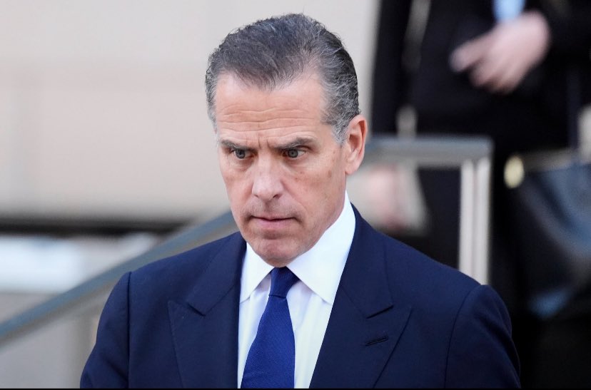 mashaweb3_'s tweet photo. Another day, another RUG!
Hunter Biden now unfollowed the coin.
Retail should know better BASE:0XB095274743941E953C746F9C228DA9C18BB6EC29 https://t.co/CfnYVR3VFG