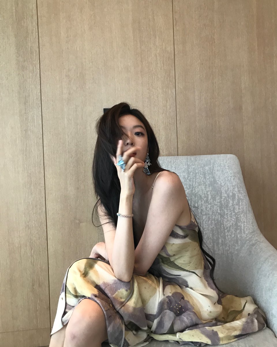 sunqiansource's tweet photo. #SunQian #孙千 https://t.co/liM9G2ttFJ