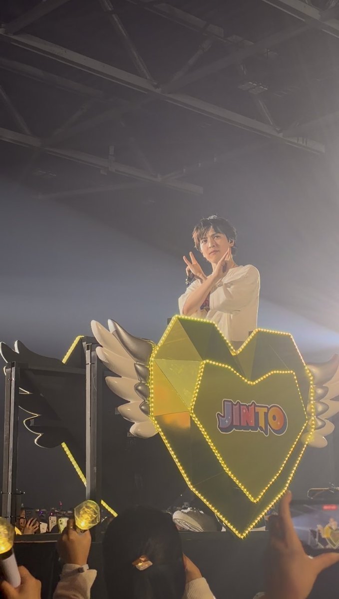 yuthdm's tweet photo. 💛

#みるくシャカレボ https://t.co/RzEM9OKp8J