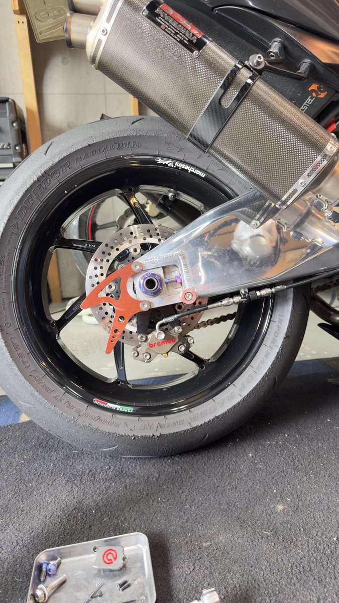 gsxr_junky's tweet photo. 大黒帰りに凸ってHELでRホース作ってもらった👌
#HELperformance https://t.co/mQPaDtmBjd