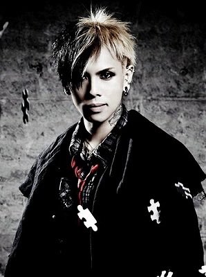 Greed_INCUBUS31's tweet photo. ほんまにこの2択の時頃してくれってなったし、右の写真をせめてこれにしてくれって思った https://t.co/2BWIRniTem