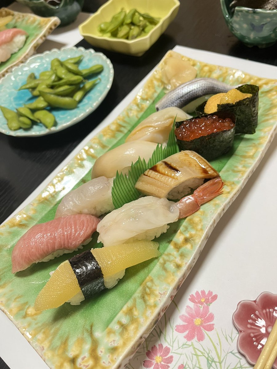 nyann_96's tweet photo. 地元の大好きなお寿司屋さん🍣 https://t.co/FxjXEK6OAB