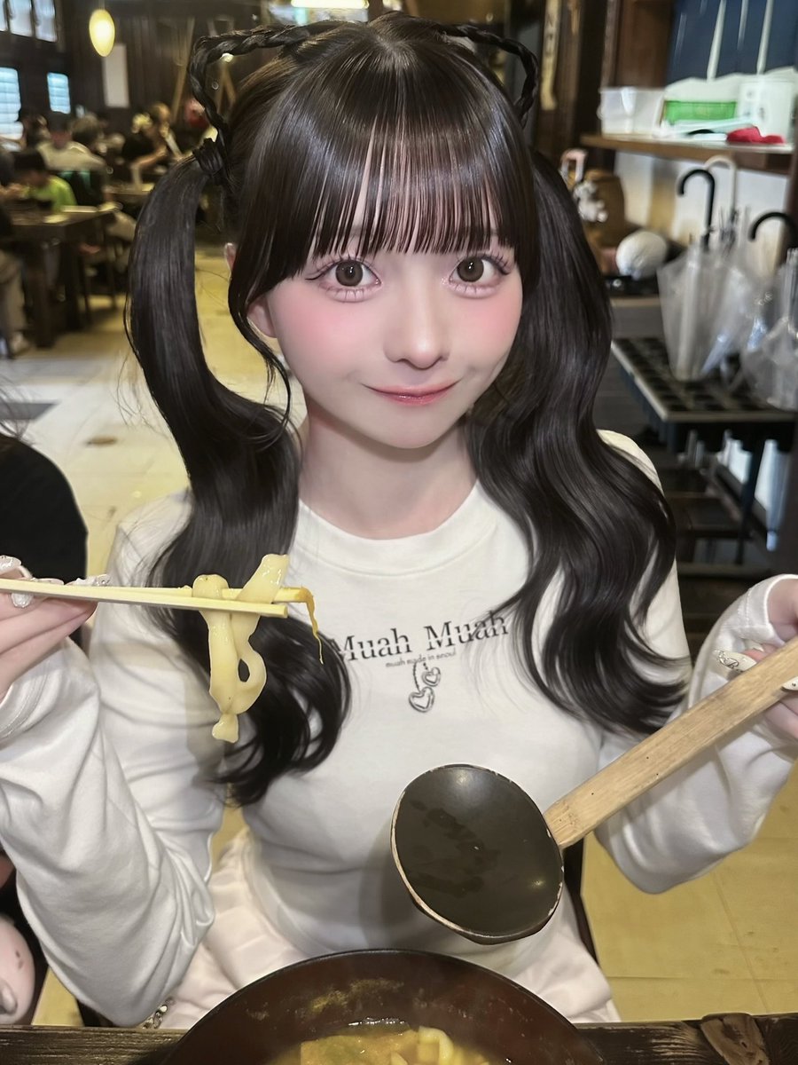 one__miri's tweet photo. もぐもぐたいむ🤍🥢♡ https://t.co/9dq6K1hH6W