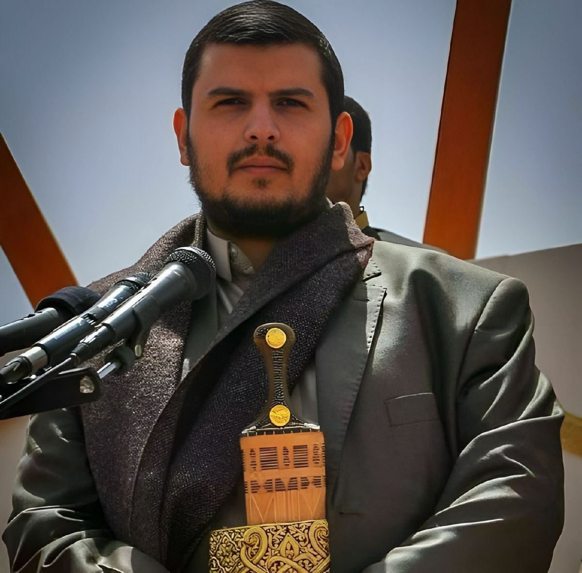 ZUR_Q7's tweet photo. @fty13821 كل لبنان والعراق واليمن مع السيد المجاهد خادم الحرمين وسيد الجزيرة السيد عبد الملك رضي الله عنه 
في تحرير جيزان وعسير ودك ال سلول وتأديبهم واخضاعهم تحت القبضة اليمنية https://t.co/KdjB8u2pfx