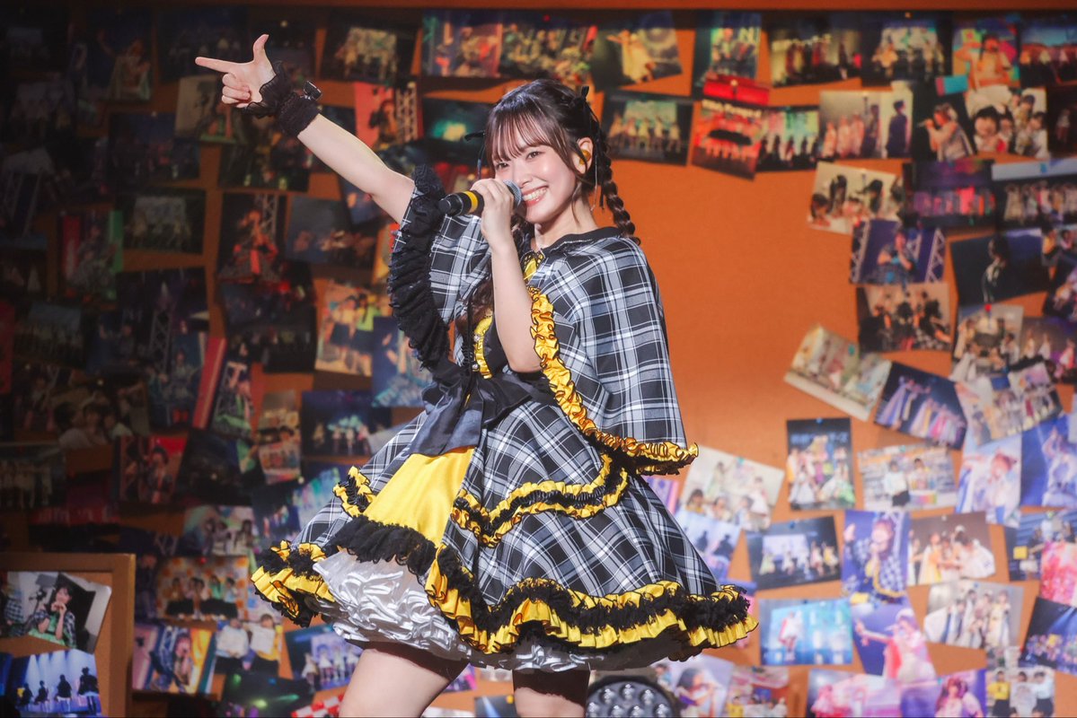 minami_haruka02's tweet photo. 『#前橋ウィッチーズ』活動2周年記念ライブ～We are 前橋ウィッチーズ！！～　
全3公演ありがとうございました💛

未来に向けて熱く燃えたライブにできたと思います🔥
みんなの想いがあるからこそ、前橋ウィッチーズは輝けるし先に進むことができます！！！

3年目もよろしくお願いいたします💌

三俣チョコ役/三波春香