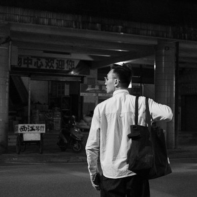 Corey_G_1108's tweet photo. 朝起きたら霜がおりてた。冬本格的になってきたのか〜。あったかい布団から出られない季節がやってきたな ☃️ https://t.co/b5qNiAnA5j