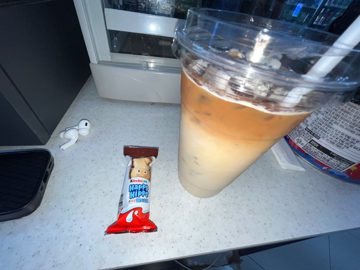 innnieats's tweet photo. 9/27 맘마
점심 닭밥국김
간식 킨더 해피히포, 구운병아리콩,☕️
저녁 단쉐, 방토, 통밀토스트 https://t.co/khKm5243Wb