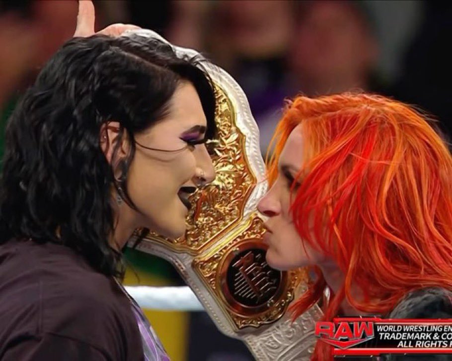 4ddi12's tweet photo. I miss Becky and Rhea’s feud together https://t.co/An0iWSC8N0