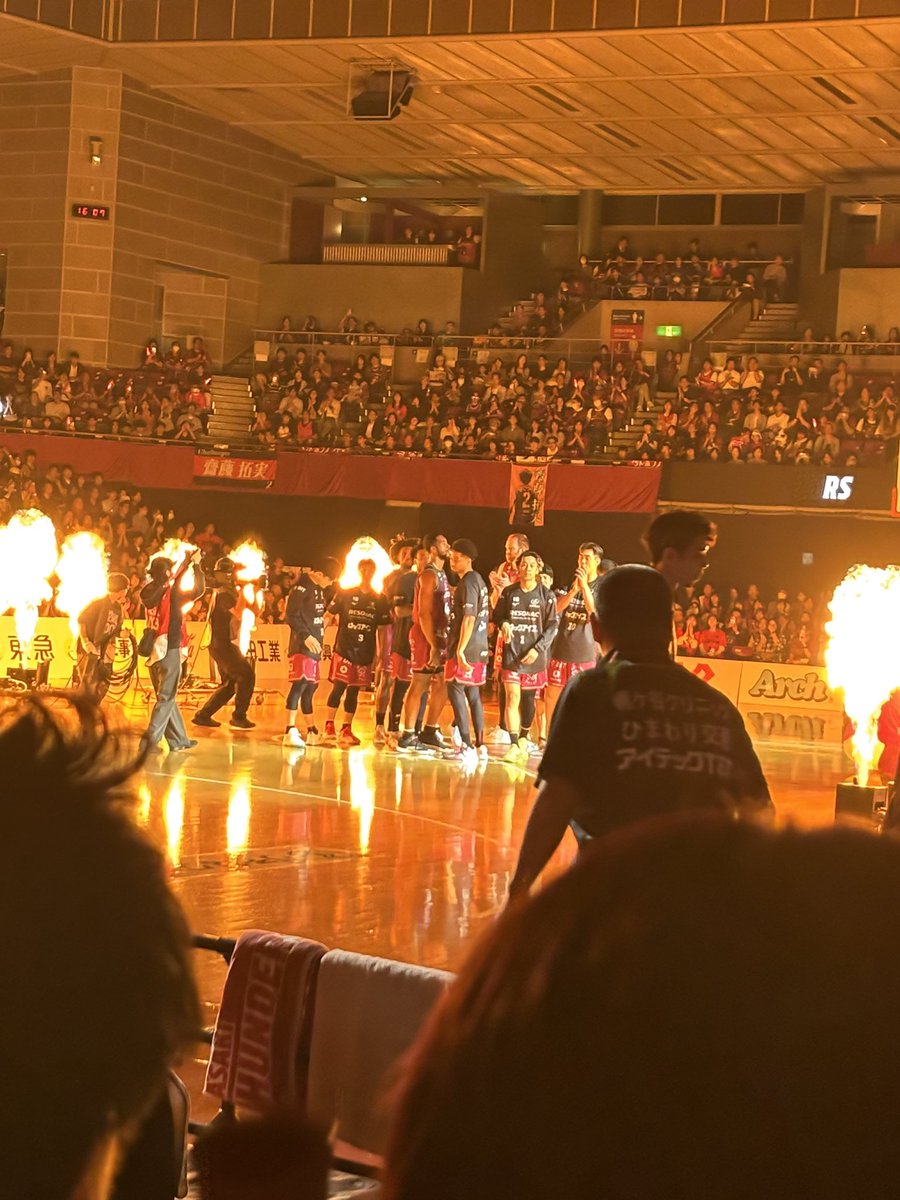 yuru_kbt's tweet photo. やっぱ今シーズンの川崎は火事だよな…？？🤔 https://t.co/mmAVYVC8lP