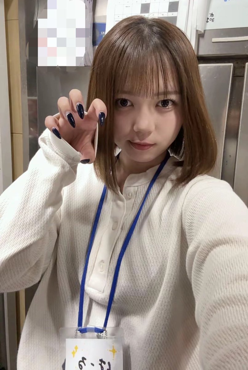 harusqs's tweet photo. @rojiura_tihiro いーるよ☆☆
爪といっしょに前髪も伸びて欲しい
今日この頃🎶 https://t.co/aneV5EoQnz
