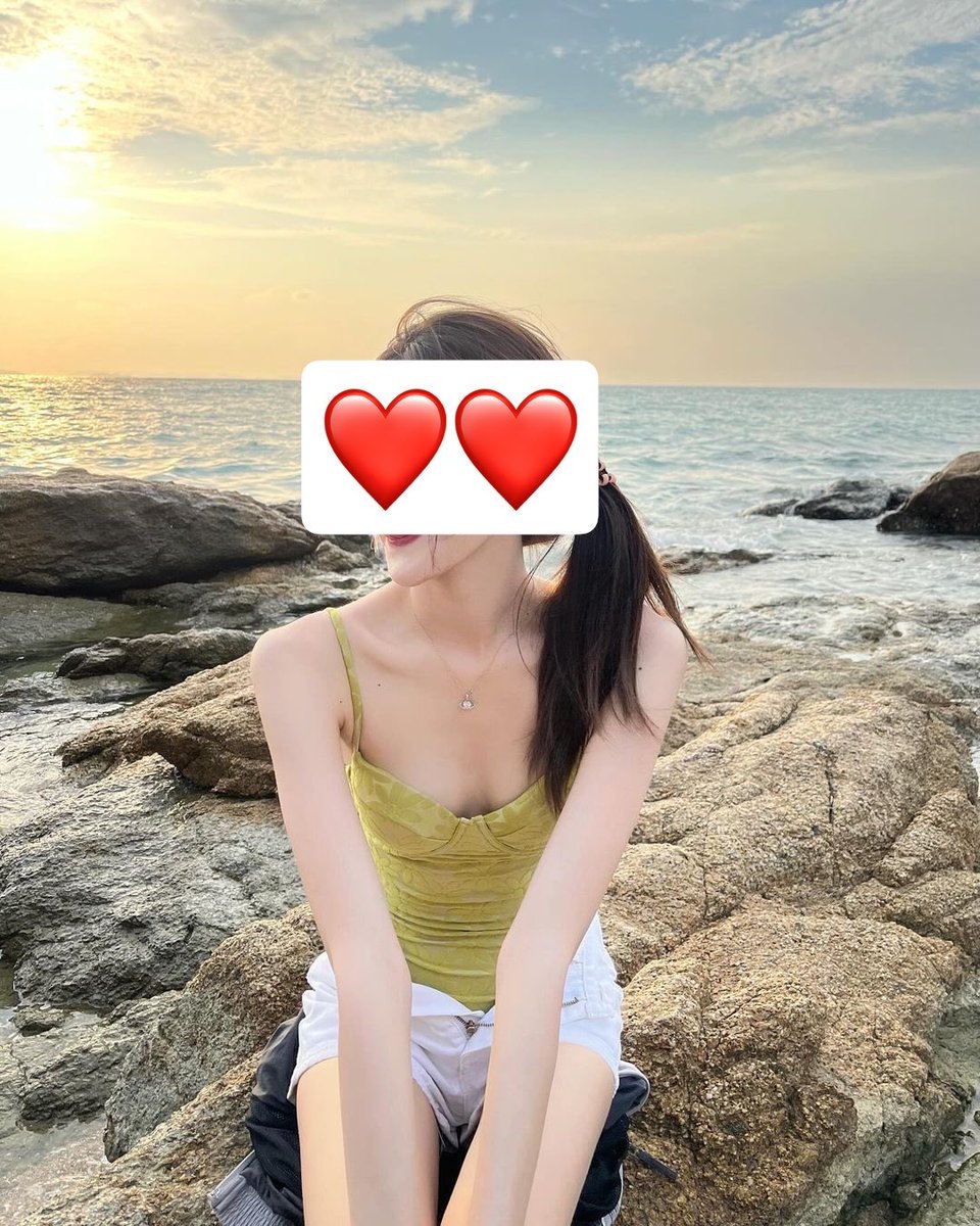 VioletHosfptiv's tweet photo. ป้ายยาสายรีบตอนเช้า ตัวนี้เกลี่ยง่าย ใช้แล้วไม่ต้องเสียเวลานาน ได้เลย
🌤️ ครีมกันแดดเนื้อซูเฟล่ บางเบา คุมมันนาน ✨
สัมผัสนุ่มละมุน เกลี่ยแล้วกระจายทั่วผิวได้ง่าย เหมาะกับการหยิบใช้เป็นประจำในตอนเช้า
ลายย: Ppkk_074

รับงานเชียงใหม่
#รับงานเชียงใหม่ 
#เชียงใหม่ 
#สาวสองเชียงใหม่ https://t.co/N6F2dYDMAZ