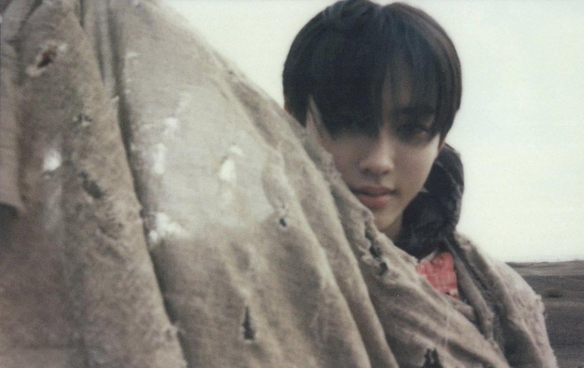 eomseaniee's tweet photo. pretty boy ♡🏜️ #성현 https://t.co/EQWsFDH8dv