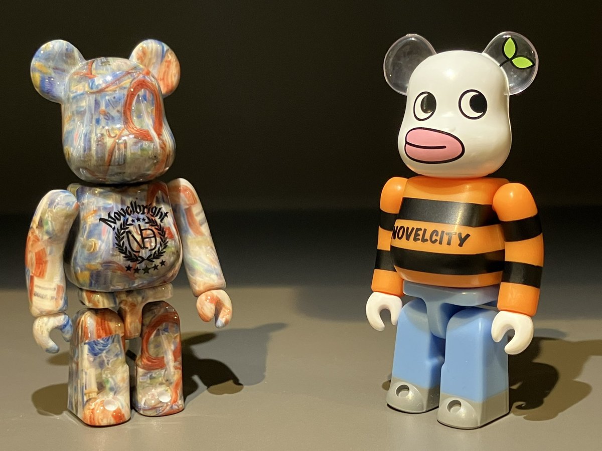 NOVELCITY_jp's tweet photo. 【コラボグッズ紹介✨】
Novelbright× BE@RBRICK 100% 2pcs set

会場販売・EC販売でゲットできるからチェックしてや〜🤩

ぜひライブに連れきてな〜！🌱

詳しくこちら🔻
https://t.co/RbydZT6fgI https://t.co/8KoA74p98X