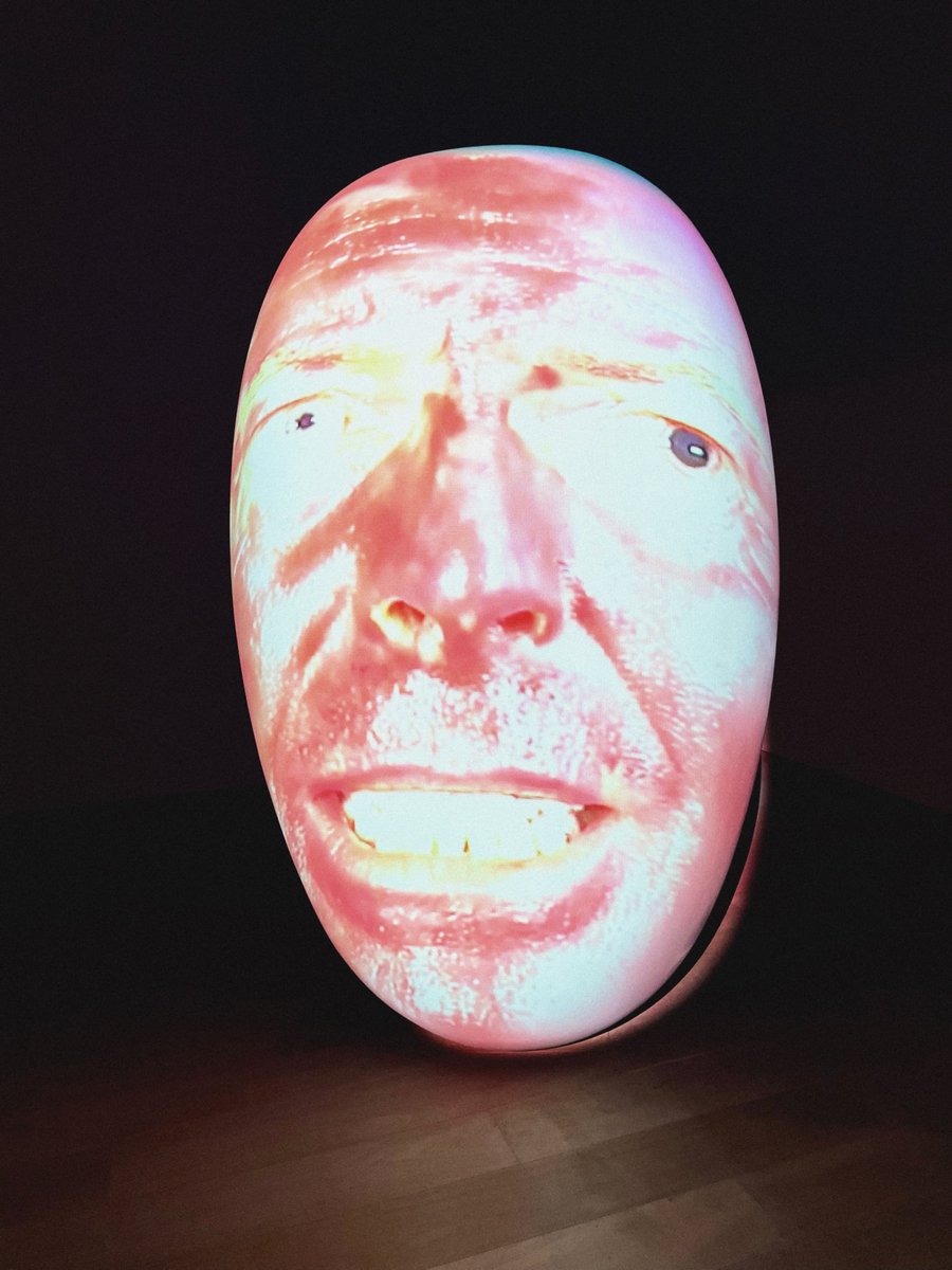 nakanano's tweet photo. トニー・アウスラー展

様々な色が絡み合う事で生まれる色のハーモニーとトニー・アウスラーの奇才さを感じた

#トニー・アウスラー展
#tokyonode 
#davidbowie https://t.co/D2YpfSX4ic