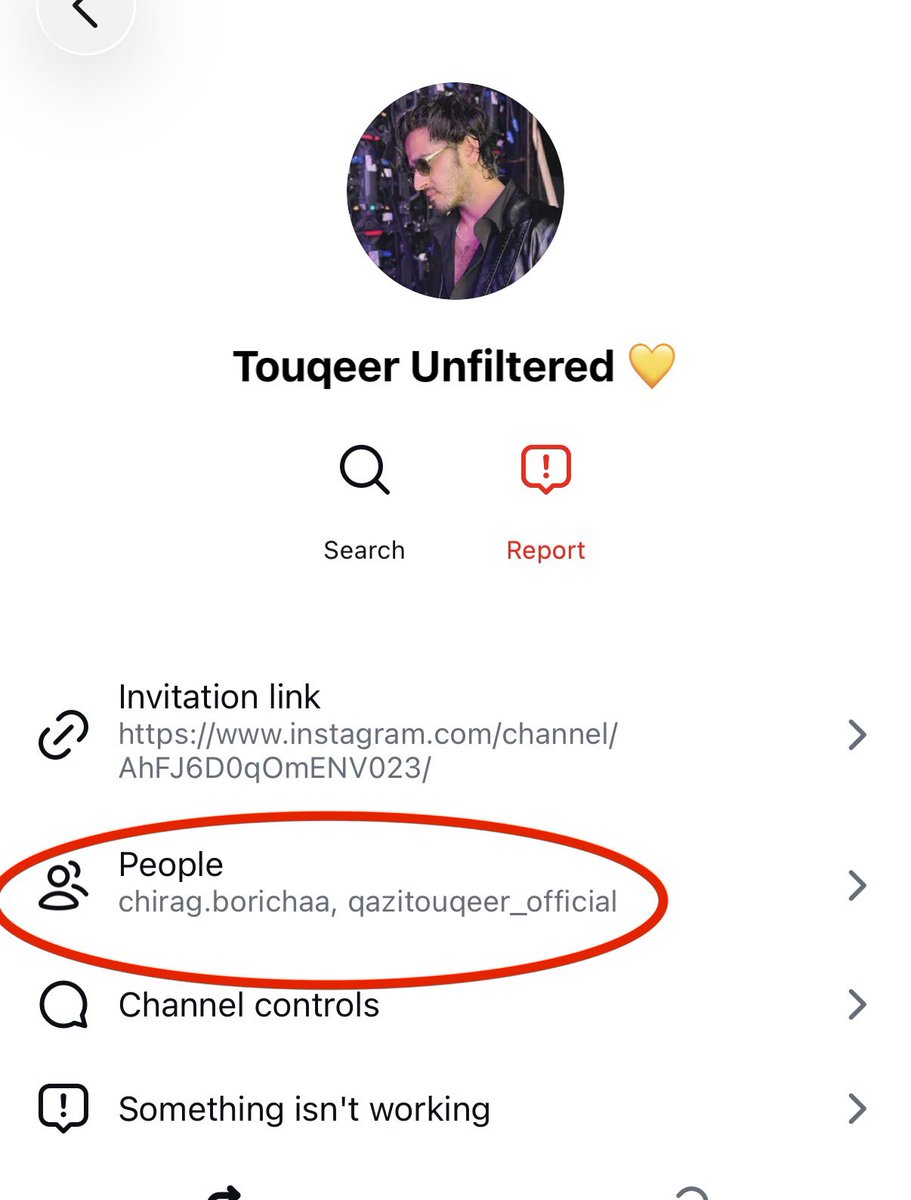 leftwhales's tweet photo. Big Expose!!
The person handling Qazi’s Instagram is officially a fan of #YungDSA and Mahiivijj. 😭

Now I finally understand why his Instagram barely posts reels and when they do, they’re such trash that it’s honestly embarrassing to see them go viral.

Seriously, this is pathetic behavior. And where is Qazi’s family? 
Like, seriously… are you guys fooling us?

Attached proof below. 👇

#BiggBoss20 #QaziTouqeer