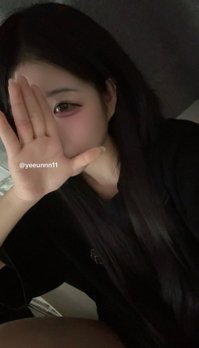 yeeunnn11's tweet photo. 나를소개하지직업은 https://t.co/obwGpBdg8e