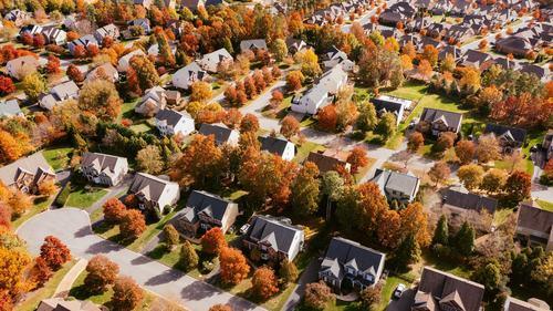 IracemaRealtor's tweet photo. Fall can mean better deals for homebuyers as the peak season winds down. But finding the right home you can afford matters more than the time of year. https://t.co/AZooMBNKqn https://t.co/ZJ6jMBTLsn