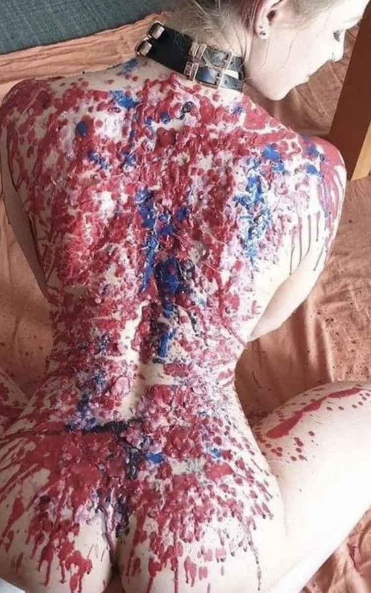 p___eva's tweet photo. #DomingoDelSeñor 

Hay entregas 
que no se piden... se sienten.
El cuerpo quieto
Obediente 
Por dentro, el caos.
Es sumisión
Es la esencia de complacer 
Es necesidad
Y lo más peligroso …..es que ya no quieres parar …. Y no vas a parar 
Por qué ? Por que tuya soy https://t.co/TG8zyPJuo8