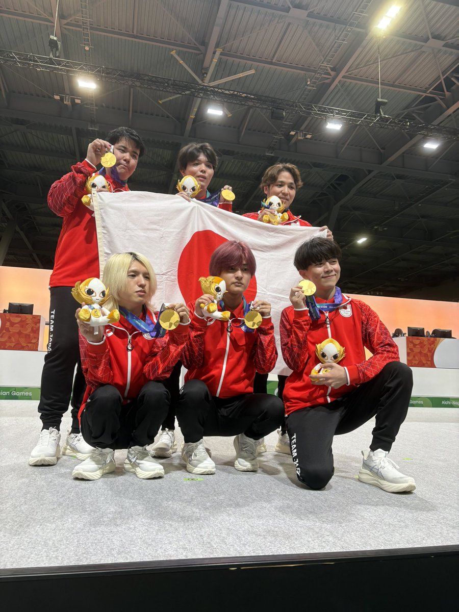 TON0465's tweet photo. お前らには金メダルが1番似合ってる
マジでおめでとうgg
#ポケモンユナイト https://t.co/yI8op1Wvcf
